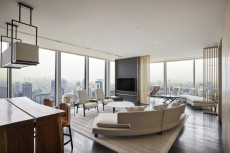 Park Hyatt Jakarta:...