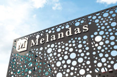 Terus Berekspansi, Melandas...