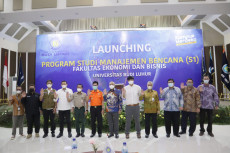 Indonesia Terhimpit...