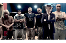 Diproduseri Once Mekel,...