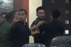 Memalukan! Sidang Paripurna...