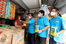 Dongkrak Penjualan,...