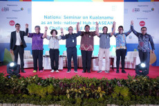 Maskapai dan Stakeholder...