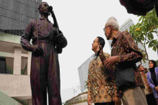 Anies Pastikan Jakpro...