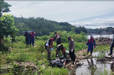 Warga Simalungun Geger,...