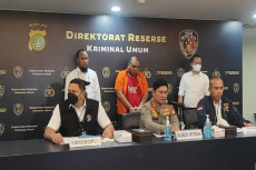 Berdalih Bikin Konten...