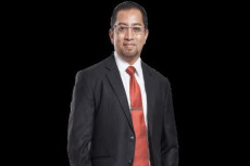 Nyaris Setahun Berdiri,...