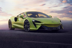 Kembangkan Artura, McLaren...