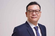 Mendorong Transformasi...