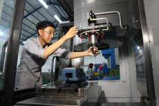 Cetak SDM Siap Kerja...