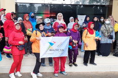 Jajal Trotoar Depok,...