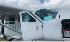 Pesawat SAM Air Tergelincir...