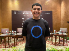 Tulus Hadirkan Konsep...