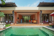 Serunya Liburan di Resort...