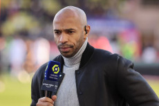 Tolak Prancis, Thierry...