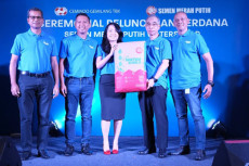Bertahan di Tengah Tantangan...