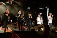 One Direction dan Zayn...