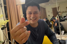 Iqbal Pakula Meninggal...