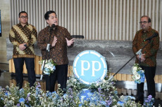 Erick Thohir Resmikan...