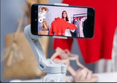 Fitur Live Stream E-commerce...