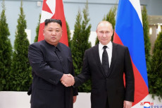 7 Fakta Kedekatan Vladimir...