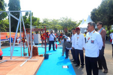 Ajang Menghasilkan Tenaga...