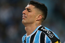 Cedera Parah, Luis Suarez...