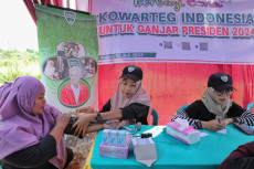 Kowarteg Ganjar Gelar...