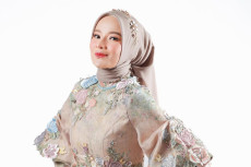 Bantu Tampil Cantik,...