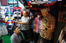 Ganjar Pranowo Revitalisasi...
