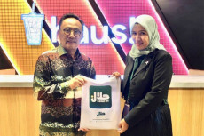 Gandeng Halalin, Haus!...