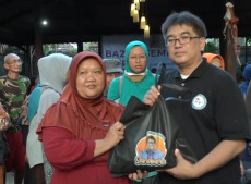 Bantu Warga, Program...