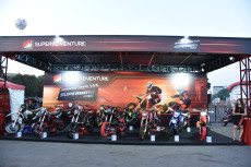 Freestyle dan Supermoto...