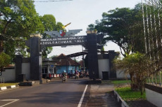 TNI AU Hentikan Sementara...