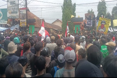 Camat Parung Panjang...