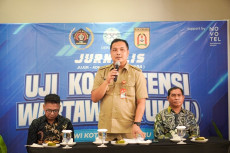 Laksanakan UKW Gratis,...