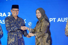 Komitmen Jalankan Keterbukaan...