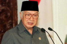 4 Pusaka Soeharto yang...