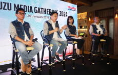 Isuzu Optimistis Tetap...