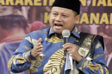 Mantan Wagub Jabar Uu...