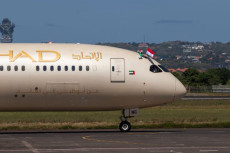 Etihad Airways Buka...