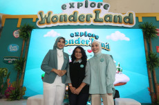 Explore Wonderland Dukung...