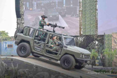 Pindad Terjunkan Rantis...