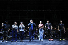 SBY Duet Bareng Yuni...