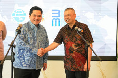 Turunkan Biaya Logistik,...