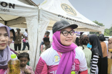 Warga Kabupaten Tangerang...
