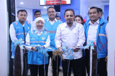 Tingkatkan Pelayanan,...
