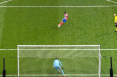 Kenapa Gol Penalti Double...