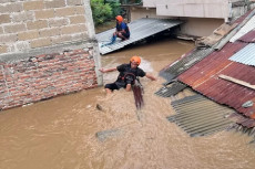 BMKG Ingatkan Banjir...