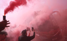 Anfield Memerah! Liverpool...